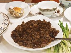 -老船夫婚宴婚庆会馆(延吉路店)