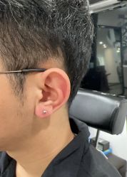 -龙之吻专业刺青·手工耳洞·纹身去色