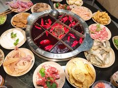 -洞亭火锅(防空洞总店)