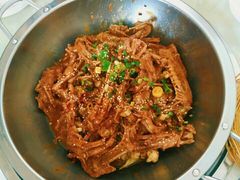-张大师鸭爪爪特色干锅(南湖店)