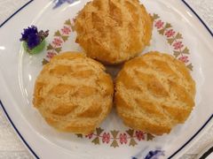 酥皮粒粒菠萝包-龙的酒楼·手工早茶·顺德菜(近良路店)