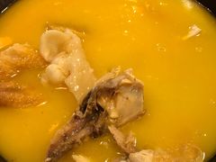 -鲜入围煮花胶鸡海鲜火锅