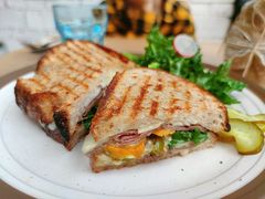 超级牛肉帕尼尼-O'mills Sourdough Bakery&Bistro(永嘉路店)