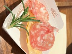 -星巴克臻选(杭州嘉里中心1F店)