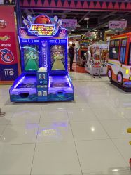 -哈尼鹿儿童乐园(长沙梅溪湖步步高店)