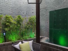-东方御花园酒店