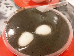 芝麻糊+湯圓-玫瑰甜品(文明路店)