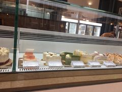面包甜点陈列柜-EVERNAKED裸蛋糕(SOHO天山店)