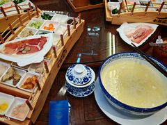 -香麒园·过桥米线·南湖雅宴