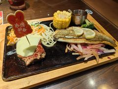 厚切西冷拼白蕉海鲈鱼排-豪客来牛排(文化路店)