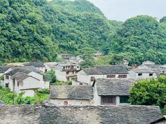 -高荡千年布依古寨旅游景区