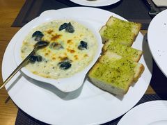 法式奶酪焗蜗牛-LUCCA卢卡西班牙海鲜饭(远洋广场店)