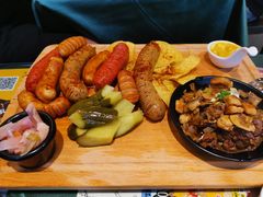 -鼓楼吃面·肉啃肉(南锣鼓巷店)
