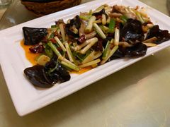 -兔行天下-鸿鹤鲜锅兔(中海国际店)