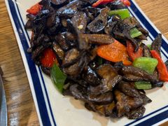 爆炒见手青-妈妈的味道(和顺古镇店)