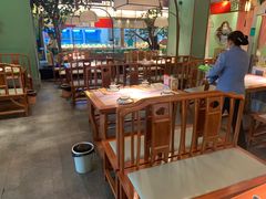 大堂-松沪名灶·豆浆鱼头·新上海菜(飞航吾悦广场店)