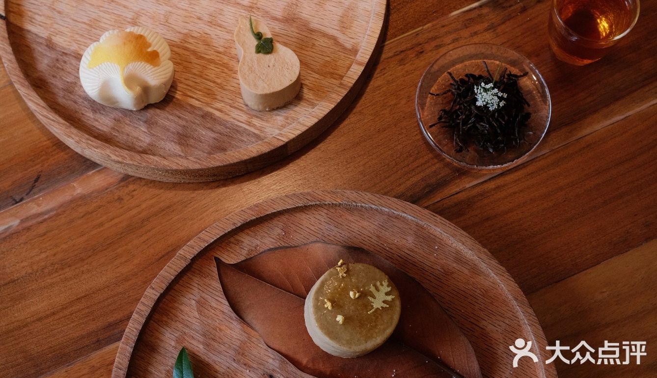 元古🍂“云天收夏色，木叶动秋声。”