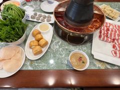 -楼外楼大刀肉传统火锅(西安大路店)