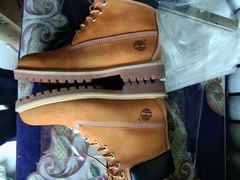 -京伟修鞋洗鞋奢侈品皮具护理店