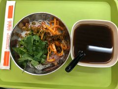 卤菜粉-红鼻子桂林米粉(金唐新光界店)