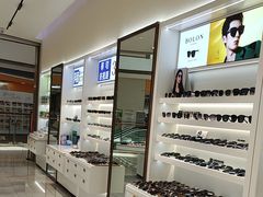-J-Optical佳视明眼镜·蔡司视觉(青岛金茂览秀城店)