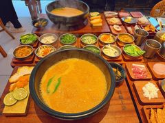 -银米·云南传统过桥米线(双廊黑金冠店)