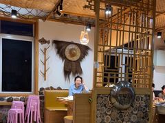 -锅老头海鲜铁锅炖