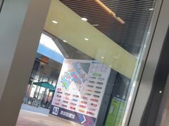 -百年港湾奥特莱斯(香炉礁店)