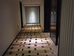 -西安绿地假日酒店