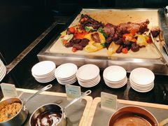 -两咖啡自助餐厅(静安香格里拉酒店)