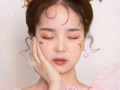 -金夫人化妆摄影职业培训学校