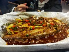 麻辣味海鲈鱼-鱼颜诱纸纸上烤鱼·蛙(龙湖天街店)
