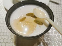 手工自制酸奶-巴扎美食·新疆菜·西域歌舞表演餐厅(新疆大厦店)