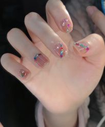 -悦指间美甲美睫