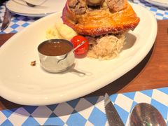 自酿啤酒脆皮烤猪肘-Ambra Haus琥珀屋精酿餐厅(宝山店)