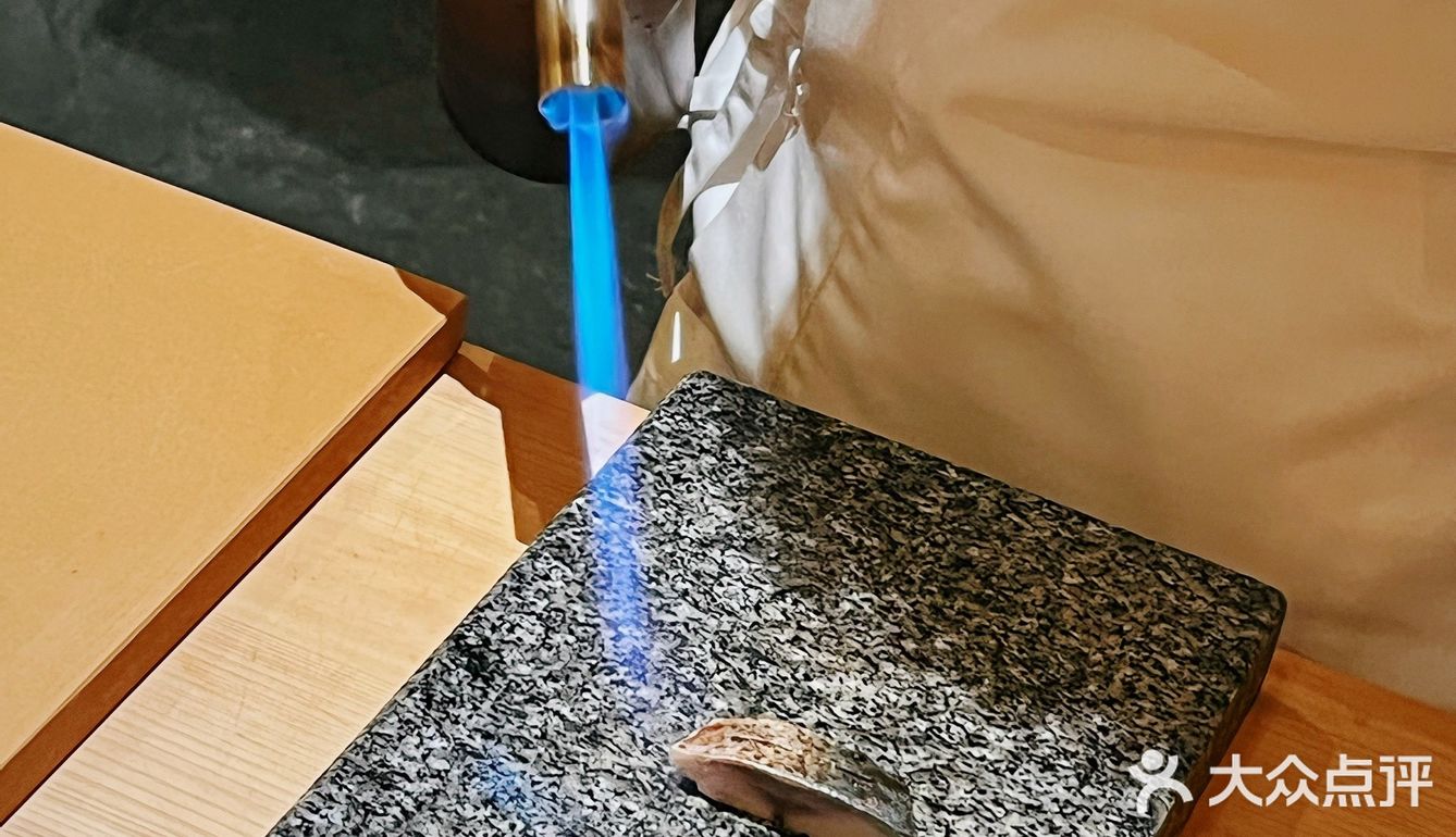 沉浸式用餐体验[爱心]荣一代目OMAKASE板前料理[胜利]
