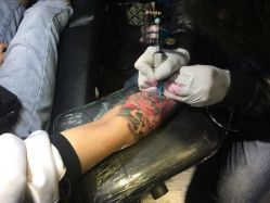 点击看大图 -刺客纹画纹身·洗纹身·穿孔饰品