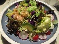 牛油果大虾沙拉-JUKEBOX玖部音乐餐厅(华侨城店)