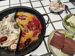 -贰回巷火锅馆(钟楼店)