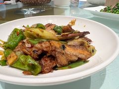 -渝信川菜 · 川味家常菜(财富购物中心店)