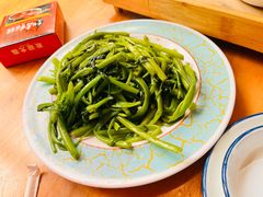 炒空心菜-小白的·非遗东方烤乳猪·海南菜连锁餐厅(椰梦长廊外贸路店)