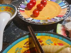 -老牌坊云南鱼豆花火锅(哈西万达店)