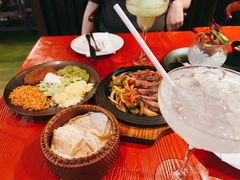 -Pistolera Mexican Cantina女枪手墨西哥餐厅(碧云路店)