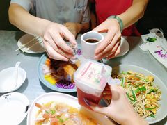 -鸭王烤鸭店(三里河店)