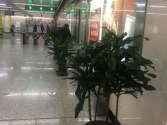 -铁西广场(地铁站)