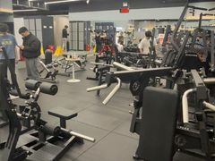 -VLines耀能运动24小时·月付制健身(京广桥店)