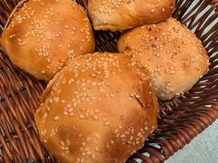 -马尔龙新疆饭店·清真(瑞景店)