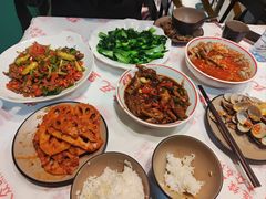 -堂瓦里·33年传统赣菜(第一街区店)