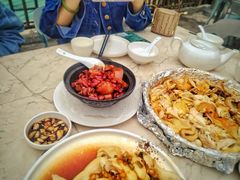 -鲤鱼塘农家山庄