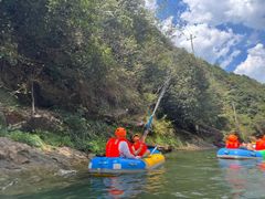 -安吉龙王山峡谷漂流